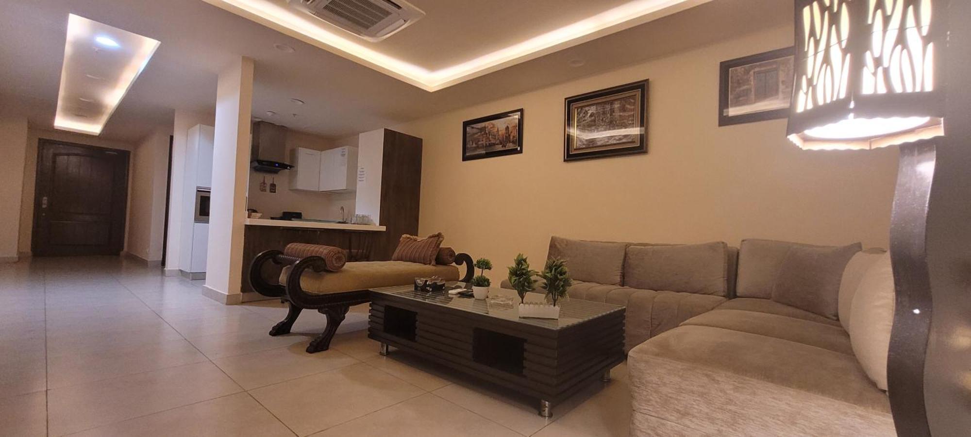 Gold Crest - Luxury Hotel Serviced Apartments Dha Phase 4 Lahore By Lmy Luaran gambar