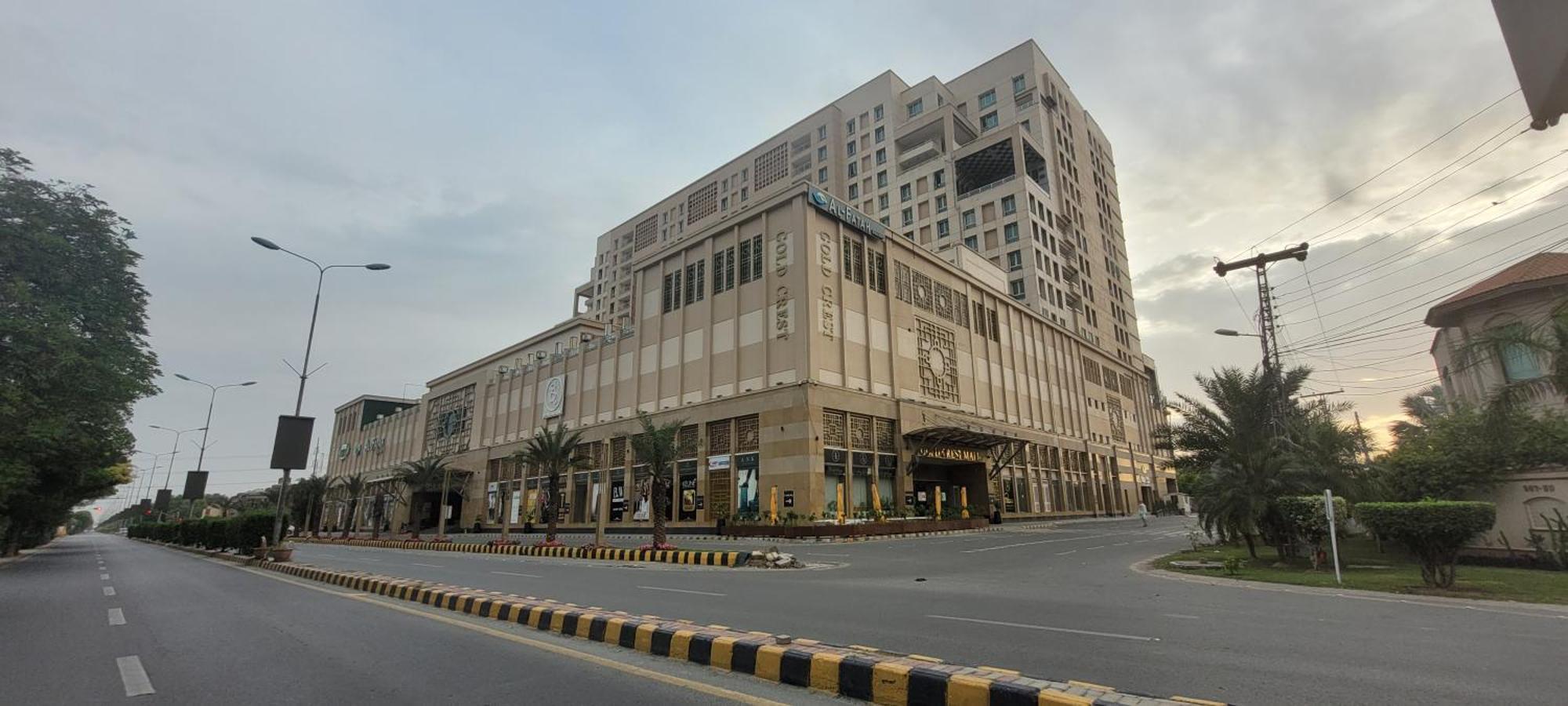 Gold Crest - Luxury Hotel Serviced Apartments Dha Phase 4 Lahore By Lmy Luaran gambar